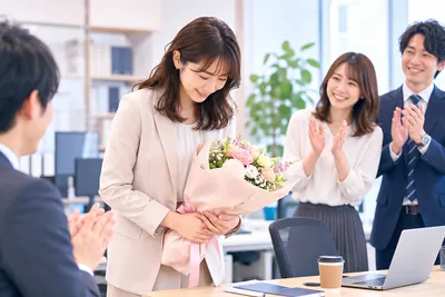 退職時の挨拶マナーとは？メール・直接伝える場合の例文をやさしく解説
